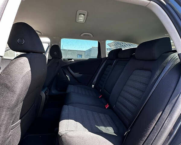 Серый Фольксваген Пассат, объемом двигателя 1.97 л и пробегом 234 тыс. км за 7950 $, фото 13 на Automoto.ua