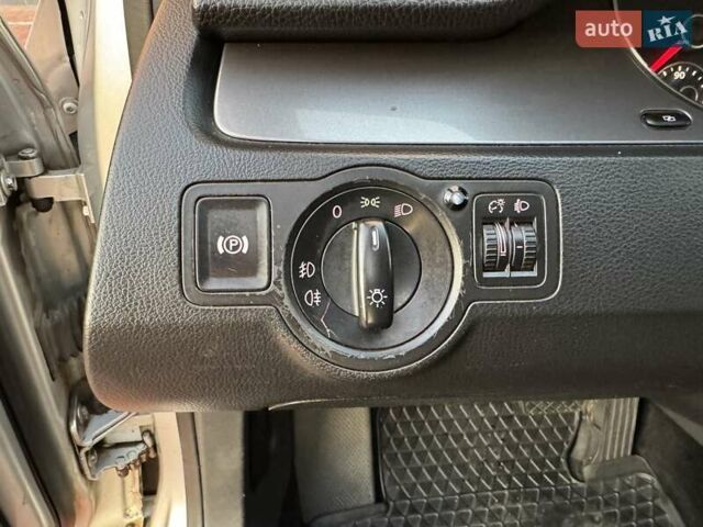 Фольксваген Пассат 2009 в Одессе на Automoto.ua Серый Фольксваген Пассат, объемом двигателя 2 л и пробегом 279 тыс. км за 6200 $, фото 31 на Automoto.ua