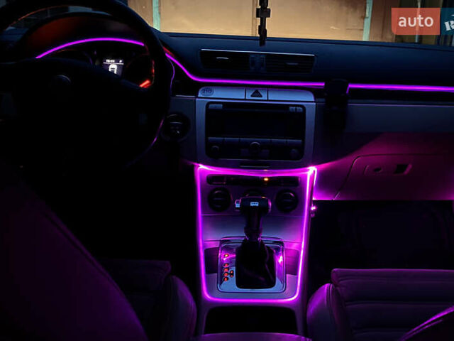 Сірий Фольксваген Пассат, об'ємом двигуна 1.97 л та пробігом 289 тис. км за 7500 $, фото 11 на Automoto.ua