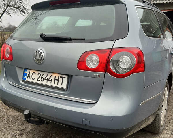 Серый Фольксваген Пассат, объемом двигателя 1.39 л и пробегом 252 тыс. км за 7000 $, фото 5 на Automoto.ua