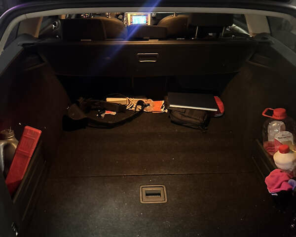 Серый Фольксваген Пассат, объемом двигателя 1.97 л и пробегом 258 тыс. км за 6500 $, фото 12 на Automoto.ua