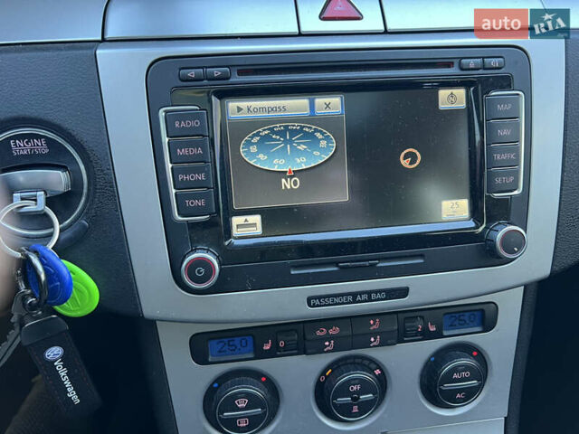 Серый Фольксваген Пассат, объемом двигателя 1.97 л и пробегом 257 тыс. км за 7699 $, фото 19 на Automoto.ua