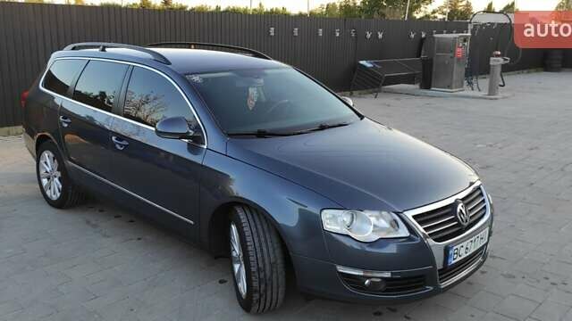 Серый Фольксваген Пассат, объемом двигателя 1.6 л и пробегом 262 тыс. км за 7000 $, фото 5 на Automoto.ua