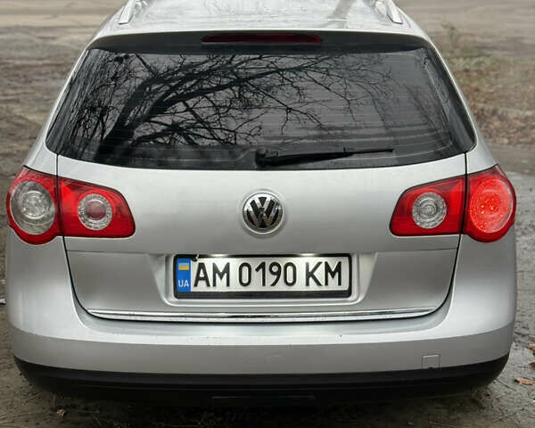 Серый Фольксваген Пассат, объемом двигателя 1.39 л и пробегом 318 тыс. км за 4400 $, фото 3 на Automoto.ua