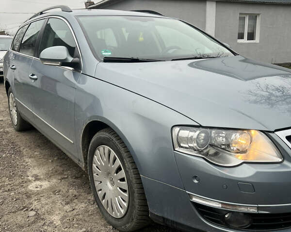 Серый Фольксваген Пассат, объемом двигателя 1.39 л и пробегом 252 тыс. км за 7000 $, фото 7 на Automoto.ua