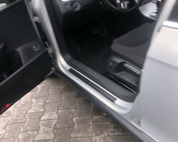 Серый Фольксваген Пассат, объемом двигателя 1.97 л и пробегом 285 тыс. км за 9000 $, фото 2 на Automoto.ua