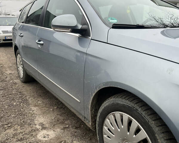 Серый Фольксваген Пассат, объемом двигателя 1.39 л и пробегом 252 тыс. км за 7000 $, фото 8 на Automoto.ua