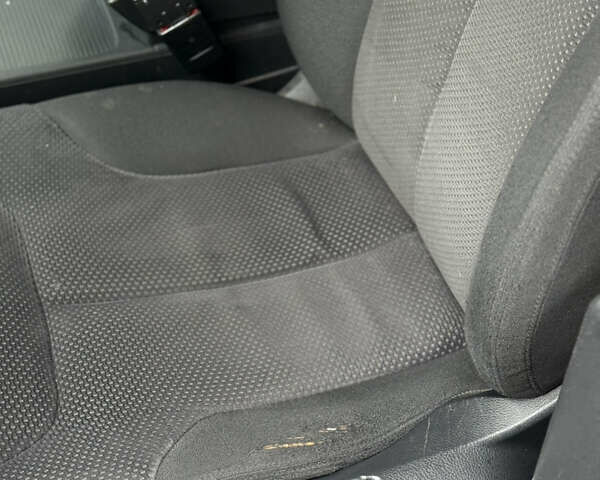 Сірий Фольксваген Пассат, об'ємом двигуна 1.97 л та пробігом 327 тис. км за 8200 $, фото 9 на Automoto.ua