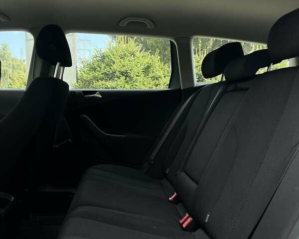 Серый Фольксваген Пассат, объемом двигателя 1.6 л и пробегом 172 тыс. км за 6200 $, фото 1 на Automoto.ua