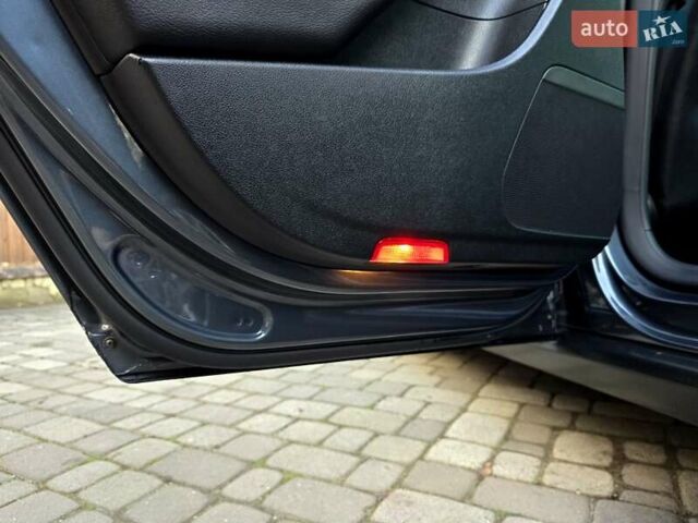 Сірий Фольксваген Пассат, об'ємом двигуна 1.8 л та пробігом 212 тис. км за 7500 $, фото 135 на Automoto.ua