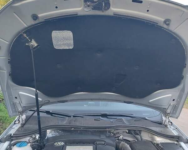 Серый Фольксваген Пассат, объемом двигателя 1.6 л и пробегом 213 тыс. км за 8650 $, фото 6 на Automoto.ua