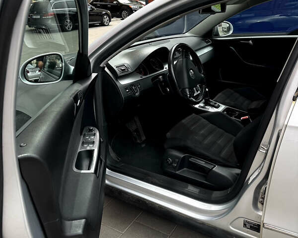 Серый Фольксваген Пассат, объемом двигателя 2 л и пробегом 250 тыс. км за 7100 $, фото 3 на Automoto.ua