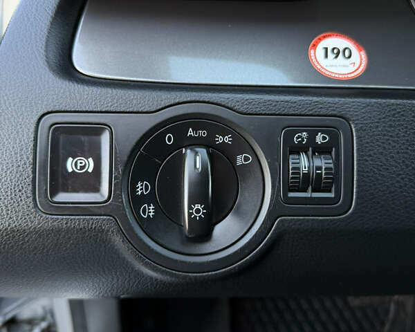 Серый Фольксваген Пассат, объемом двигателя 1.4 л и пробегом 211 тыс. км за 6750 $, фото 49 на Automoto.ua