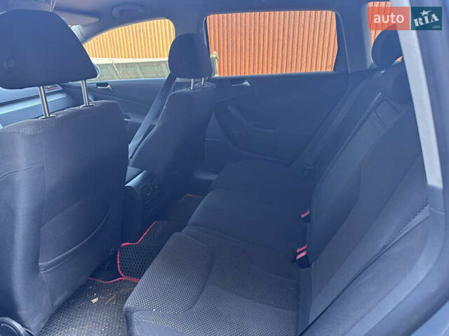 Сірий Фольксваген Пассат, об'ємом двигуна 1.4 л та пробігом 240 тис. км за 6000 $, фото 10 на Automoto.ua