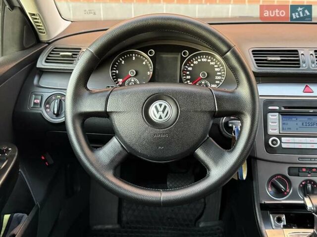 Фольксваген Пассат 2009 в Одессе на Automoto.ua Серый Фольксваген Пассат, объемом двигателя 2 л и пробегом 279 тыс. км за 6200 $, фото 46 на Automoto.ua