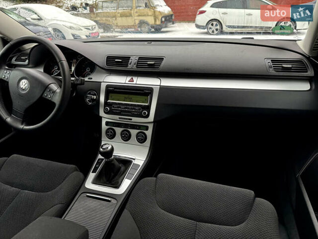 Серый Фольксваген Пассат, объемом двигателя 1.4 л и пробегом 192 тыс. км за 5999 $, фото 20 на Automoto.ua