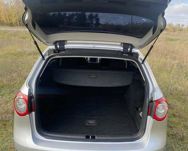 Сірий Фольксваген Пассат, об'ємом двигуна 1.97 л та пробігом 318 тис. км за 7900 $, фото 15 на Automoto.ua