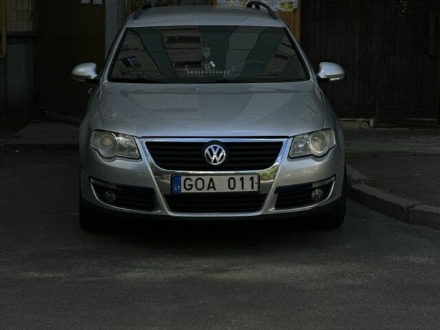 Серый Фольксваген Пассат, объемом двигателя 2 л и пробегом 220 тыс. км за 2980 $, фото 1 на Automoto.ua