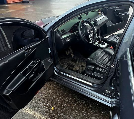 Серый Фольксваген Пассат, объемом двигателя 2 л и пробегом 347 тыс. км за 8000 $, фото 4 на Automoto.ua