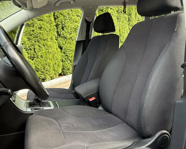 Серый Фольксваген Пассат, объемом двигателя 1.97 л и пробегом 350 тыс. км за 6999 $, фото 38 на Automoto.ua