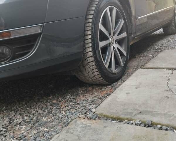 Сірий Фольксваген Пассат, об'ємом двигуна 1.4 л та пробігом 295 тис. км за 7200 $, фото 4 на Automoto.ua