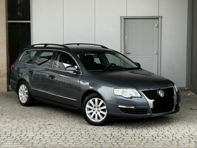 Серый Фольксваген Пассат, объемом двигателя 1.6 л и пробегом 165 тыс. км за 2100 $, фото 1 на Automoto.ua