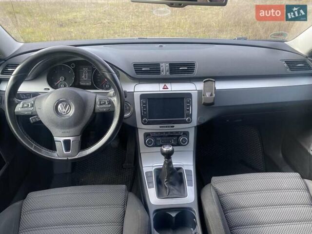 Сірий Фольксваген Пассат, об'ємом двигуна 1.97 л та пробігом 318 тис. км за 7900 $, фото 10 на Automoto.ua