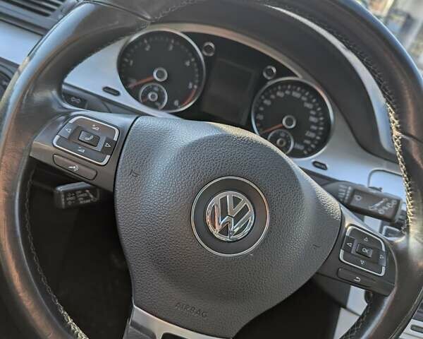 Серый Фольксваген Пассат, объемом двигателя 1.97 л и пробегом 235 тыс. км за 7500 $, фото 16 на Automoto.ua