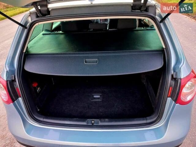 Фольксваген Пассат 2010 в Збараже на Automoto.ua Серый Фольксваген Пассат, объемом двигателя 1.6 л и пробегом 350 тыс. км за 6199 $, фото 16 на Automoto.ua