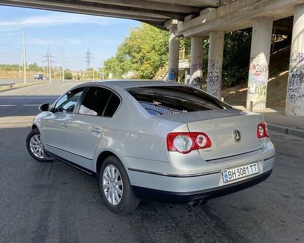 Сірий Фольксваген Пассат, об'ємом двигуна 2 л та пробігом 235 тис. км за 6200 $, фото 4 на Automoto.ua