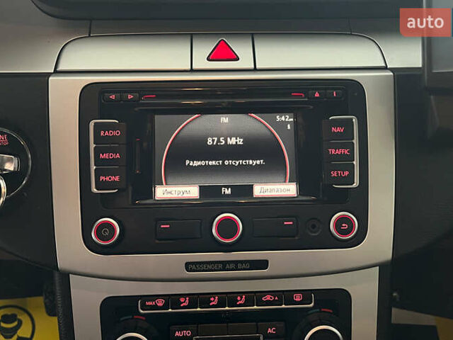 Серый Фольксваген Пассат, объемом двигателя 1.6 л и пробегом 286 тыс. км за 7000 $, фото 14 на Automoto.ua