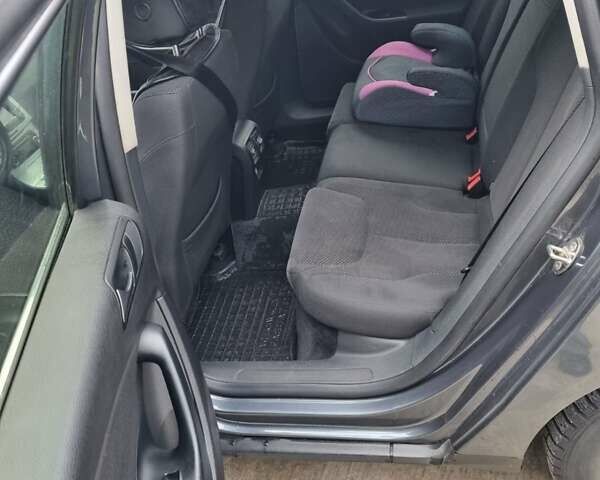 Серый Фольксваген Пассат, объемом двигателя 1.97 л и пробегом 277 тыс. км за 6800 $, фото 8 на Automoto.ua