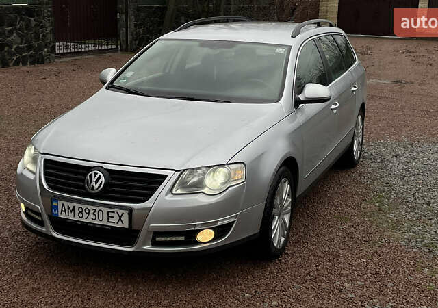 Серый Фольксваген Пассат, объемом двигателя 1.6 л и пробегом 245 тыс. км за 6500 $, фото 2 на Automoto.ua