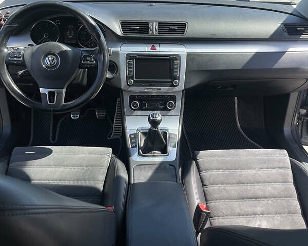 Серый Фольксваген Пассат, объемом двигателя 2 л и пробегом 302 тыс. км за 7300 $, фото 25 на Automoto.ua