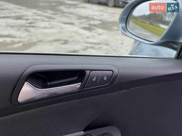 Серый Фольксваген Пассат, объемом двигателя 1.8 л и пробегом 141 тыс. км за 7500 $, фото 19 на Automoto.ua