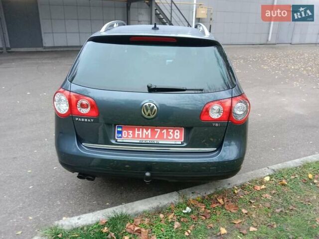 Серый Фольксваген Пассат, объемом двигателя 1.8 л и пробегом 210 тыс. км за 7850 $, фото 1 на Automoto.ua
