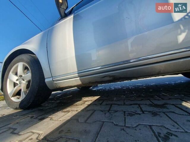 Серый Фольксваген Пассат, объемом двигателя 2 л и пробегом 303 тыс. км за 8500 $, фото 10 на Automoto.ua