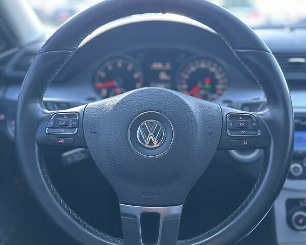 Серый Фольксваген Пассат, объемом двигателя 1.8 л и пробегом 216 тыс. км за 7400 $, фото 30 на Automoto.ua