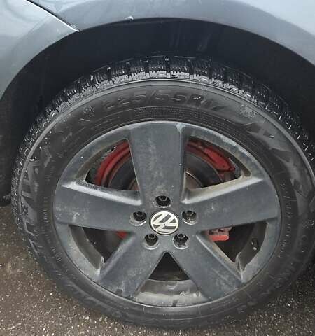 Серый Фольксваген Пассат, объемом двигателя 1.97 л и пробегом 348 тыс. км за 7700 $, фото 8 на Automoto.ua