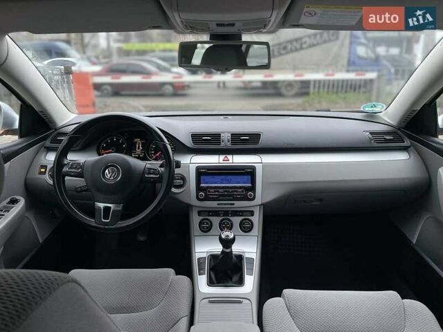 Сірий Фольксваген Пассат, об'ємом двигуна 1.4 л та пробігом 202 тис. км за 6800 $, фото 13 на Automoto.ua