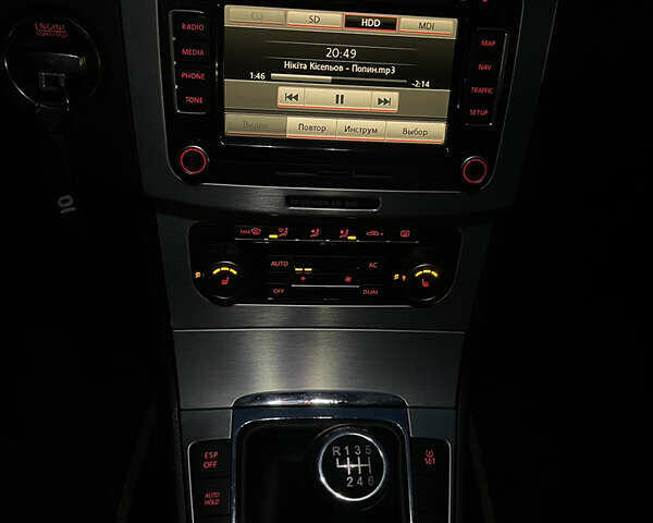 Серый Фольксваген Пассат, объемом двигателя 2 л и пробегом 302 тыс. км за 7300 $, фото 52 на Automoto.ua