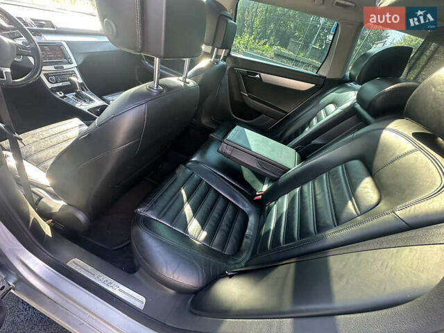 Серый Фольксваген Пассат, объемом двигателя 1.97 л и пробегом 299 тыс. км за 8000 $, фото 9 на Automoto.ua