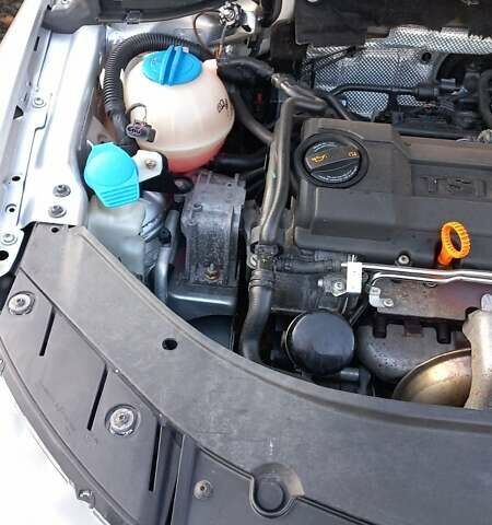 Фольксваген Пассат 2010 в Луцке на Automoto.ua Серый Фольксваген Пассат, объемом двигателя 1.4 л и пробегом 227 тыс. км за 7200 $, фото 16 на Automoto.ua