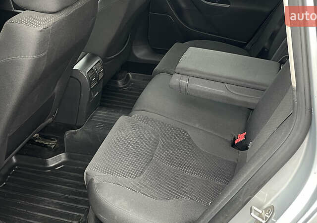 Серый Фольксваген Пассат, объемом двигателя 1.6 л и пробегом 245 тыс. км за 6500 $, фото 33 на Automoto.ua