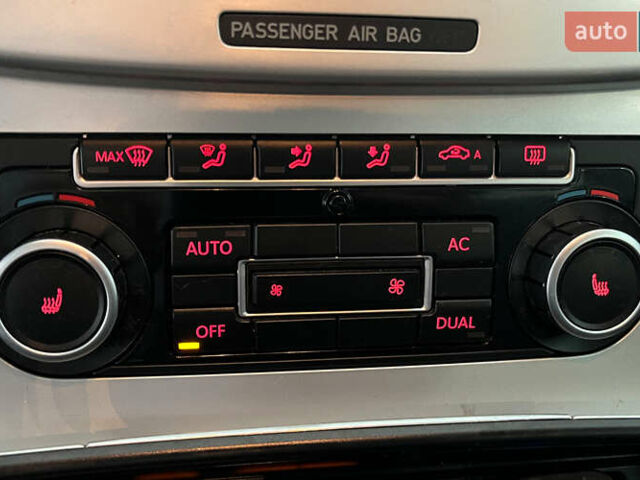 Серый Фольксваген Пассат, объемом двигателя 1.6 л и пробегом 286 тыс. км за 7000 $, фото 15 на Automoto.ua