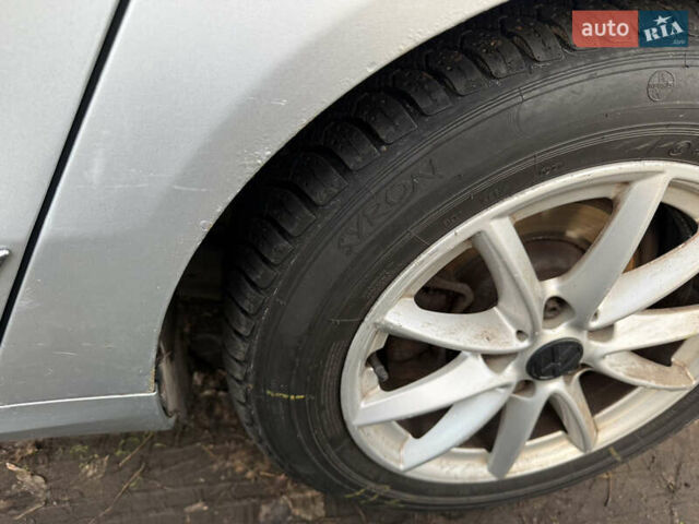 Серый Фольксваген Пассат, объемом двигателя 1.6 л и пробегом 250 тыс. км за 5800 $, фото 2 на Automoto.ua