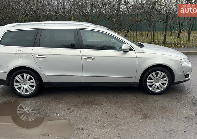 Серый Фольксваген Пассат, объемом двигателя 1.8 л и пробегом 320 тыс. км за 6500 $, фото 4 на Automoto.ua