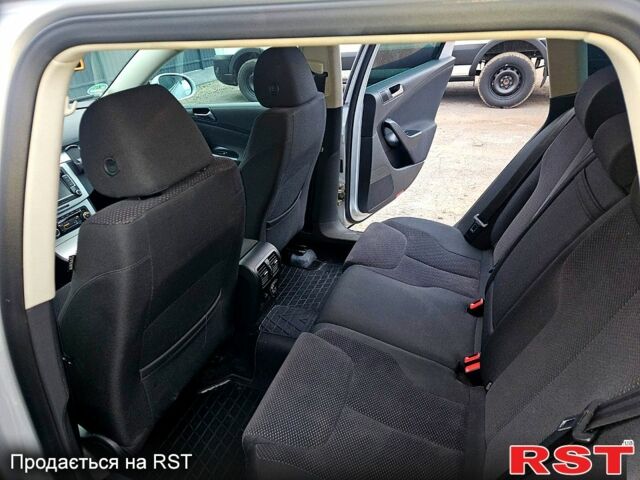 Серый Фольксваген Пассат, объемом двигателя 1.4 л и пробегом 232 тыс. км за 6850 $, фото 3 на Automoto.ua