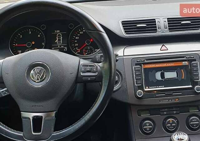 Фольксваген Пассат 2010 в Днепре (Днепропетровске) на Automoto.ua Серый Фольксваген Пассат, объемом двигателя 2 л и пробегом 197 тыс. км за 5500 $, фото 2 на Automoto.ua
