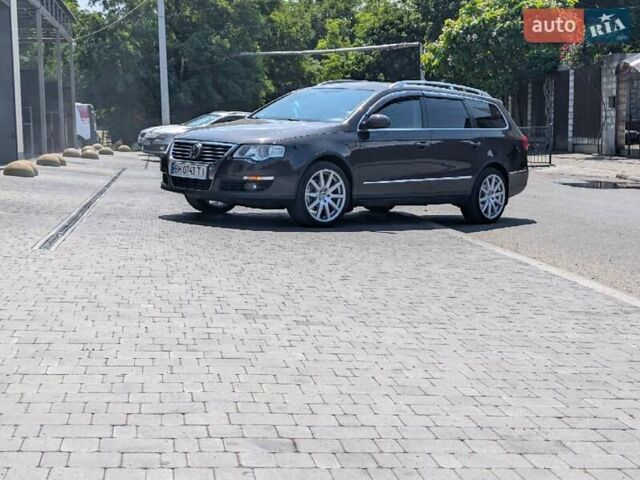 Сірий Фольксваген Пассат, об'ємом двигуна 1.97 л та пробігом 318 тис. км за 8800 $, фото 30 на Automoto.ua